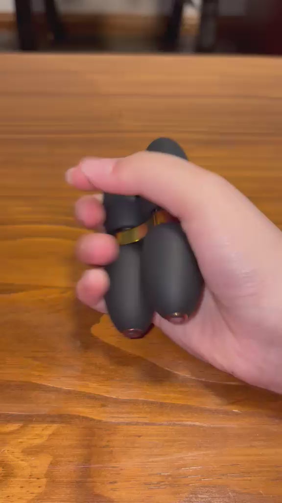 Quad Roller – Weighted Silicone Hand Roller