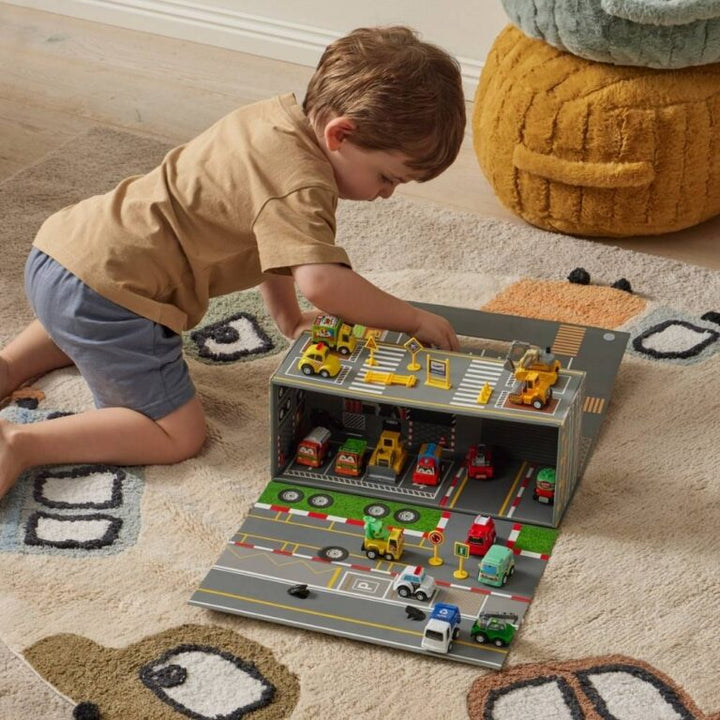 Fold-Out Garage Set