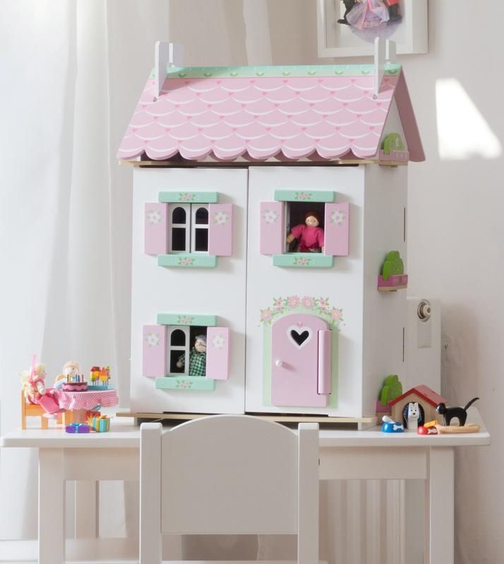 Dolls House - Sweetheart Cottage with Furniture